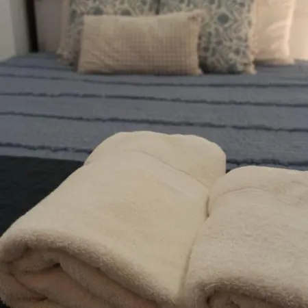 Cozy Flat Close To The Airport/port And Center Nea Alikarnassos